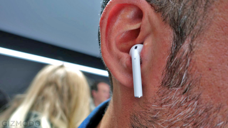 Illustration for article titled I Stuck Apple's AirPods in My Ears and It Shockingly Wasn't Terrible